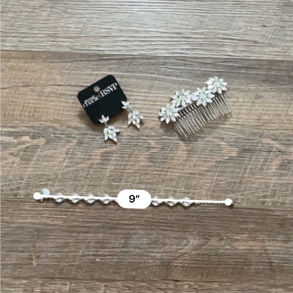 EUC Charming Charlie RSVP EARRINGS + BRACELET + HAIR COMB - Picture 2 of 6